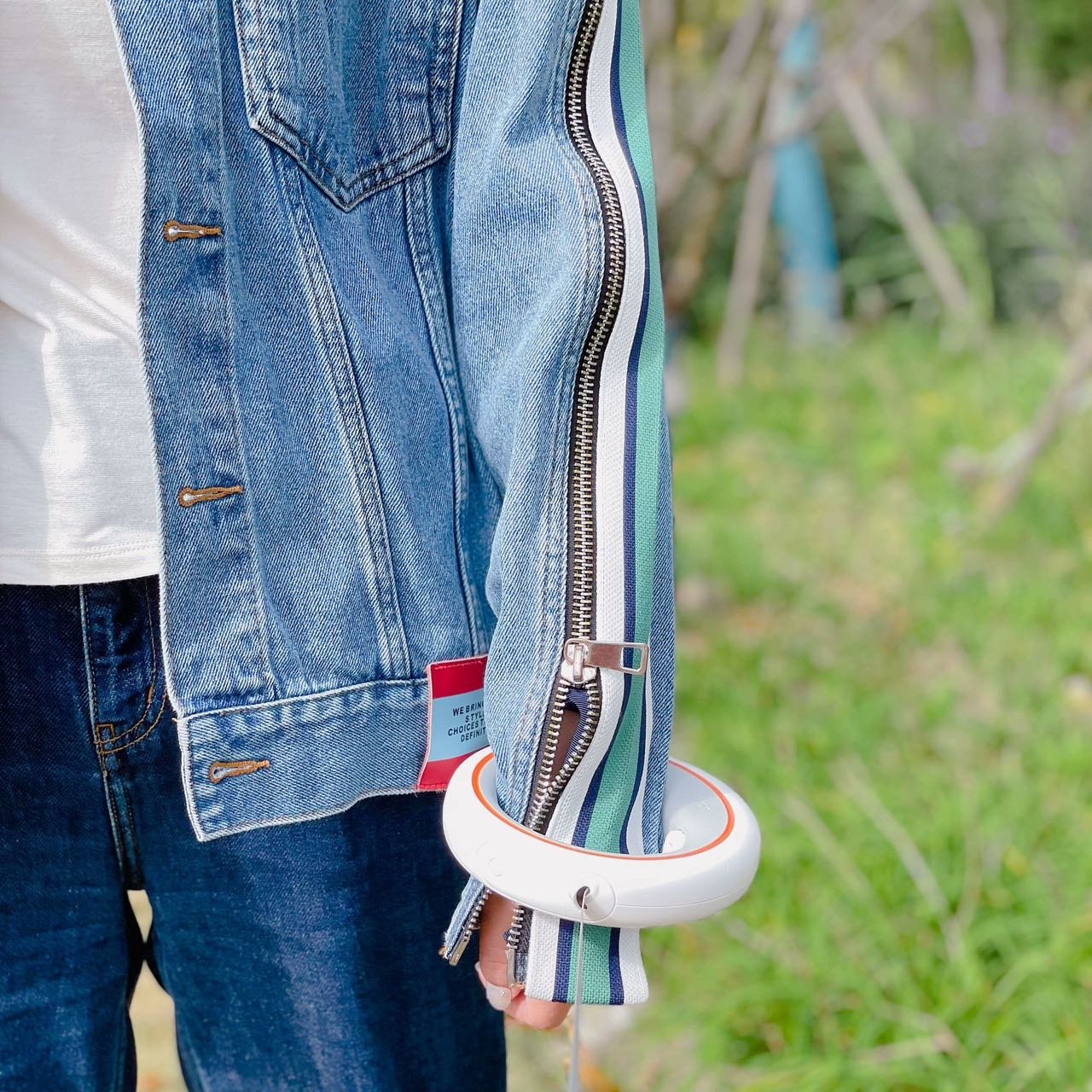 UrbanStride Auto Retract Leash, Get Free Litter Bag Holder