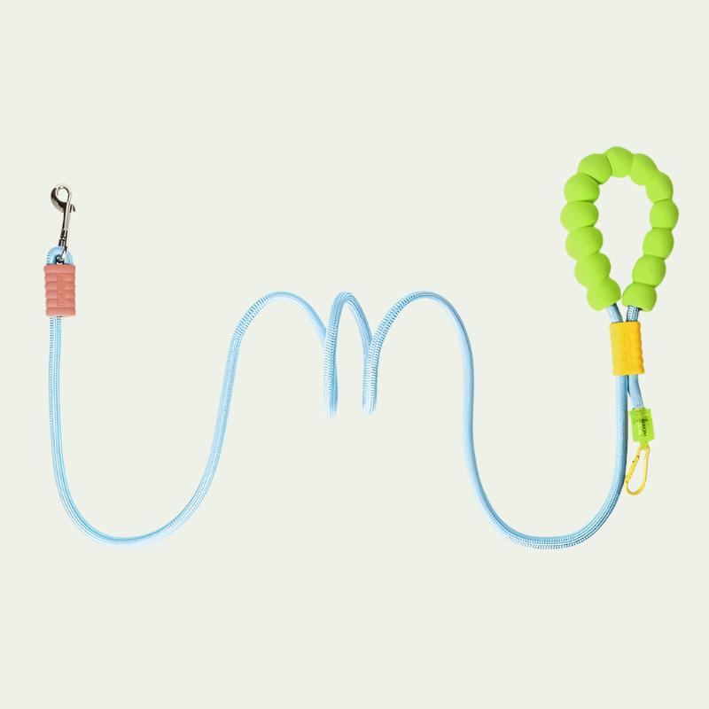 leash with adjustable strap ring and upward retraction for customizable pet walking.