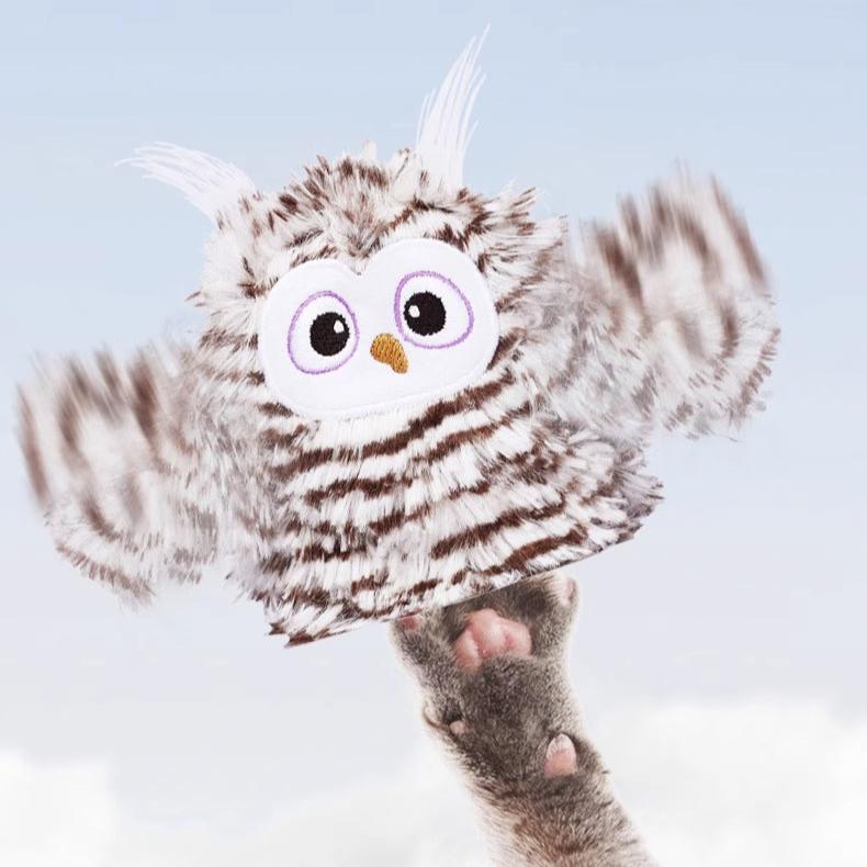 Realistic feather-like design of the PawActive owl cat toy, made with lightweight materials