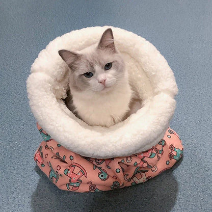 CuddleCloud Cat Sleeping Bag: Ultimate Cozy Retreat